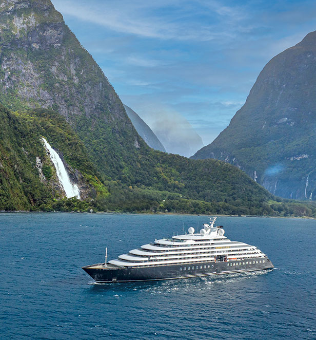 Cruise through Milford Sound, New Zealand